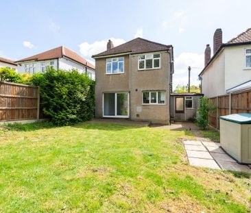 3 bedroom detached house to rent - Photo 2