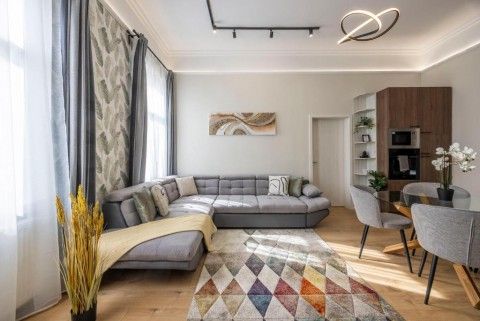 Izabella utca - Fotó 1