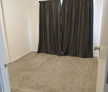 Modern, Fresh & Perfectly Positioned - Photo 6