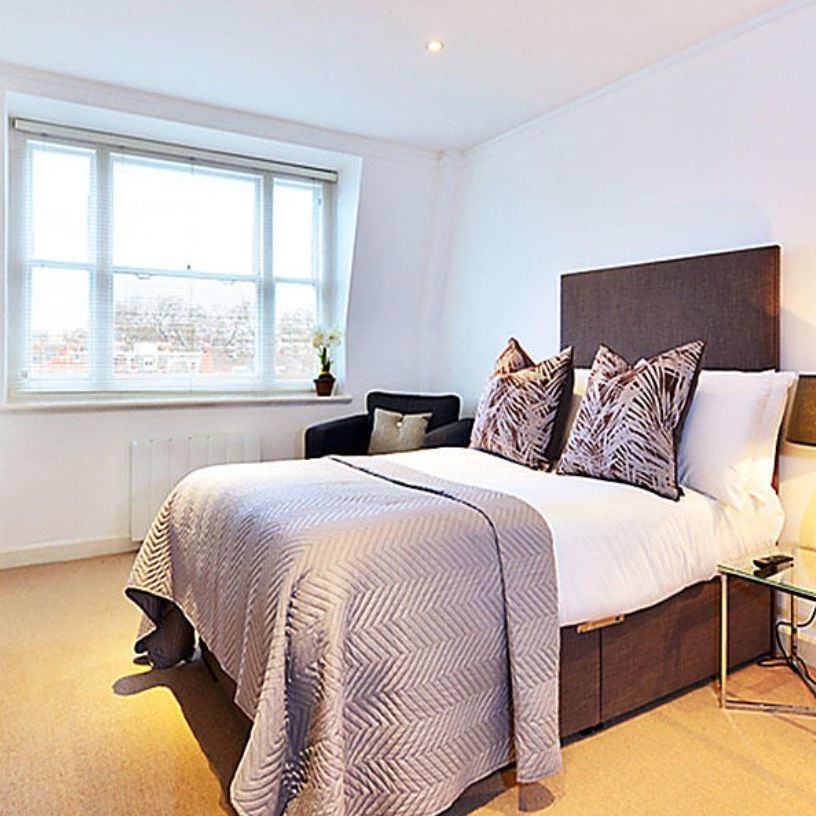 Hill Street, London, W1J - Photo 1