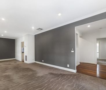 Dream family Home! - Photo 1