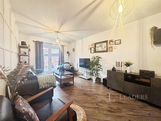 House share to rent - Photo 1