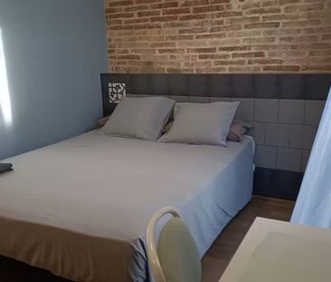 Carrer de les Balears, Barcelona, Catalonia 08023 - Photo 6