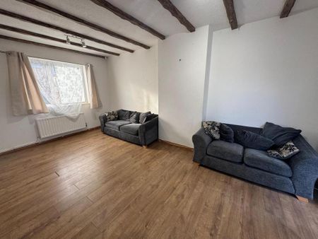 3 bedroom terraced house to rent - Photo 2