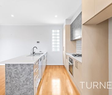 Stylish, modern as new apartment in a great convenient location! - Photo 6