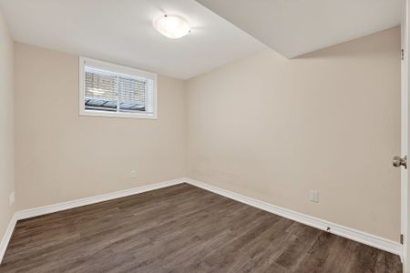 For Lease - 14 Lamb (Lower Level) Crescent, Thorold, Ontario - Photo 3