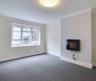 3 Bed Terraced House, Cliff Road, NG1 - Photo 2