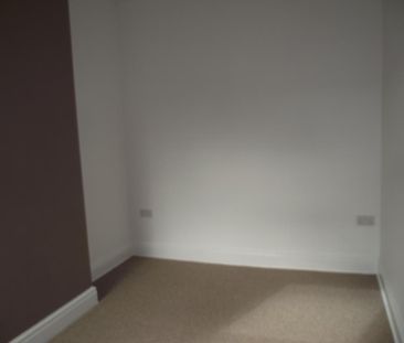 2 bedroom house to rent - Photo 3