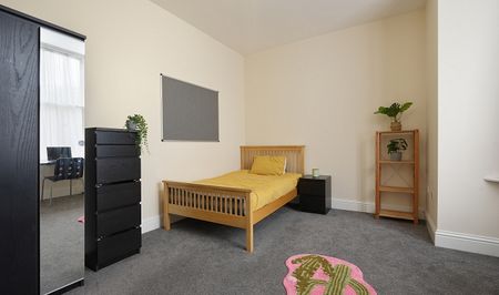 Immaculate 6 Bedroom Apartment in Broomhall! - Photo 5