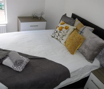 Room 2, 35 Mill Road, Cambridge - Photo 5