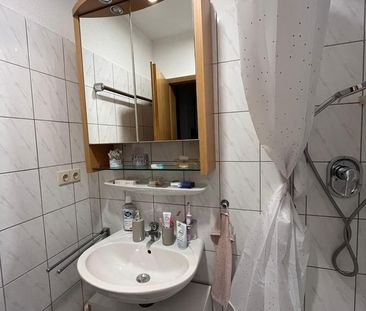 Schönes 1 Zimmer Appartement mit EBK und ruhiger Terrasse ab 1.3. - Photo 1