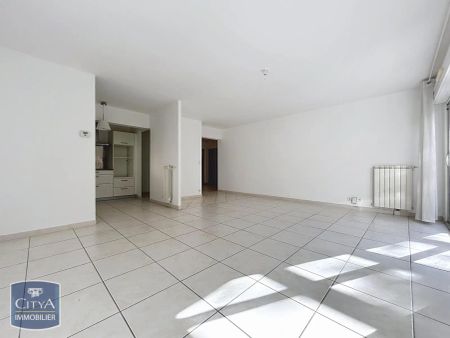Appartement à louer 4 pièces 93.96m² - Photo 3