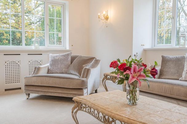 5 bedroom detached house to rent - Photo 1