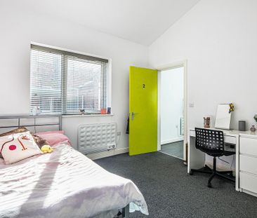 2 bedroom flat to rent - Photo 3