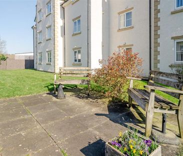 2 bedroom apartment to rent - Photo 5