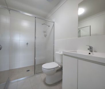 Brilliant with light and lifestyle - Photo 1