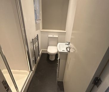 Studio Flat, The Mall, BS8 - Photo 6