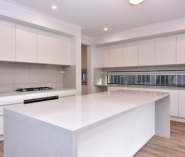 ULTIMATE LUXURY LIVING - Photo 4