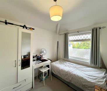 3 bedroom semi-detached house to rent - Photo 6
