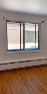 2 CH - 1 SDB - Sainte-Anne-de-Bellevue - $1,475 /mo - Photo 3