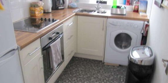 Grove Road, Wimborne, BH21 - Photo 2