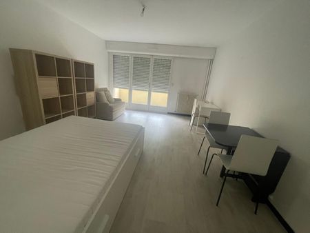 Location Appartement 28m² DIJON 21000 - Photo 2