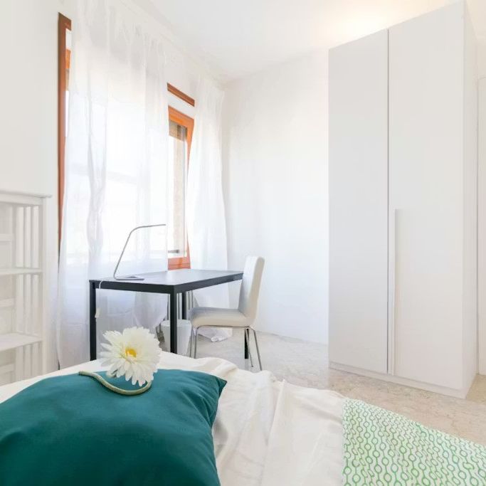 Piazza Simone Bolivar, Milan, Lombardy 20146 - Photo 1