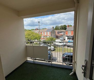 2 bedroom detached house to rent - Photo 2