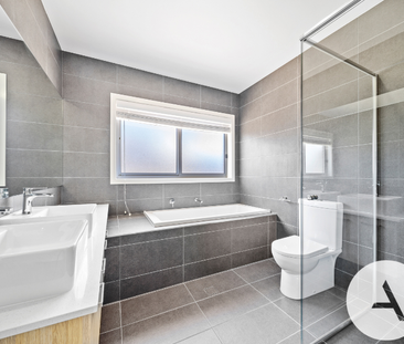 10 Amicus Street, Moncrieff ACT 2914 - House For Rent | Domain - Photo 6