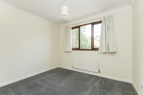 4 bedroom detached house to rent - Photo 1