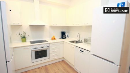 barcelona, Catalonia 08013 - Photo 5