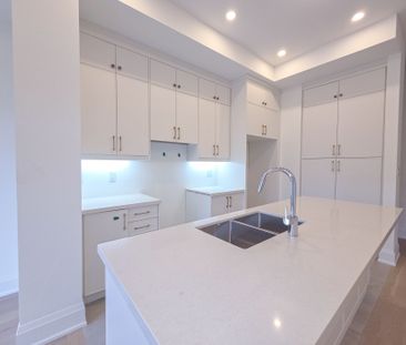 For Lease - 3328 Azam Way, Oakville, Ontario - Photo 4