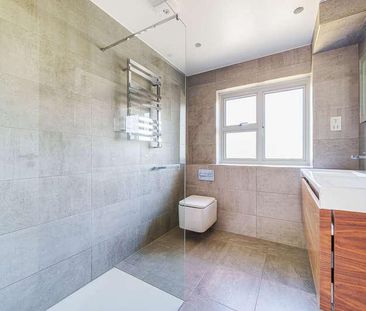 Abbotswood, Guildford, GU1 - Photo 1