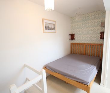 Elsham Terrace, Burley - Photo 3