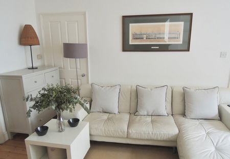 1 Bed Flat, Belsize Park, NW3 - Photo 3