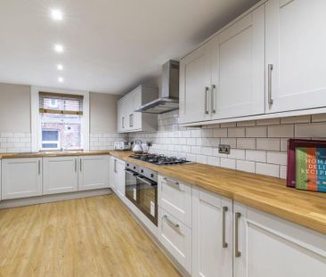 1 bedroom in a house share to rent - Photo 5