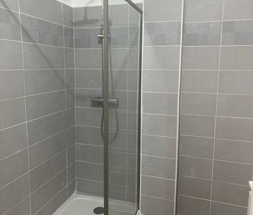 Location Appartement 4 pièces 75m² PETIT BOURG 97170 - Photo 6