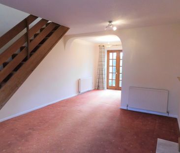 2 bedroom semi-detached to let - Photo 6