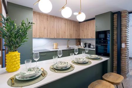 Calle Antonio Trueba, Málaga, Andalusia 29017 - Photo 2