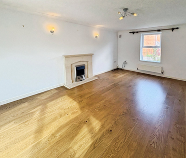 Turnpike Drive, Stratford-upon-Avon, CV37 - Photo 1