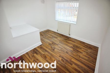 3 bedroom semi-detached house to rent - Photo 5