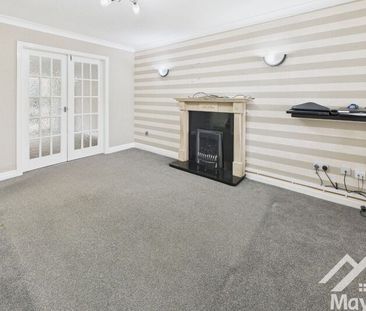 Royal Oak Avenue, Blackburn. Lancs. BB1 8QD - Photo 5