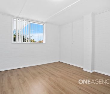 MODERN AND LOW MAINTENANCE UNIT - WATER AND ELECTRICITY INCLUDED - Photo 5