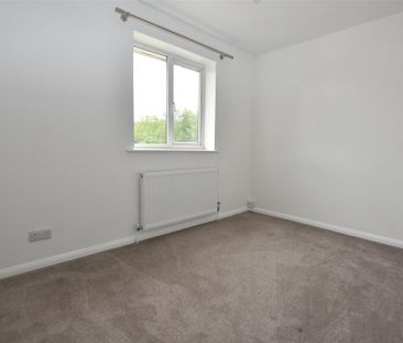 2 bedroom semi-detached house to rent - Photo 2