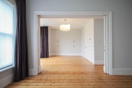 4 bedroom end of terrace house to rent - Photo 5