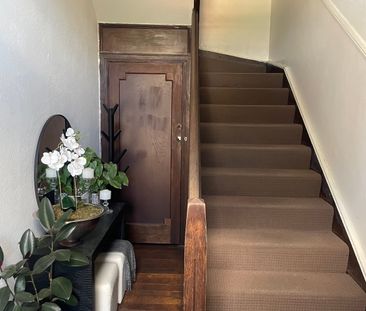Caulfield North - Photo 5