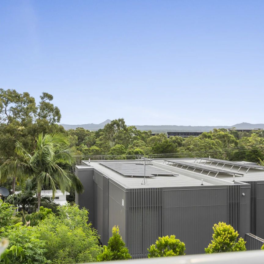 Live the Noosa Lifestyle – Contemporary 2-Bed Unit with Pool - Photo 1