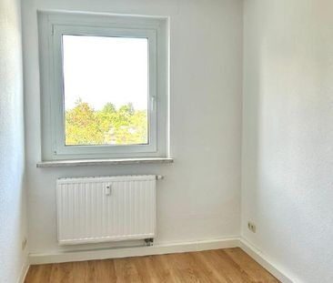 Schmucke Dreiraumwohnung mit Balkon in Weida! - Photo 3