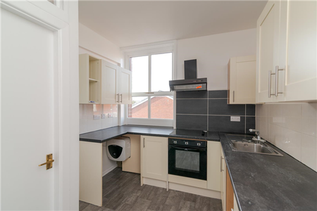 3 bedroom apartment to rent - Photo 5