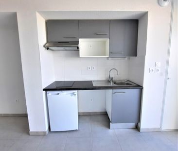 Location Appartement 2 pièces 45m² TOULOUSE 31200 - Photo 3